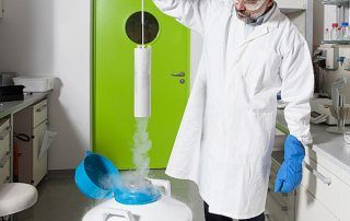 How to choose a liquid nitrogen tank